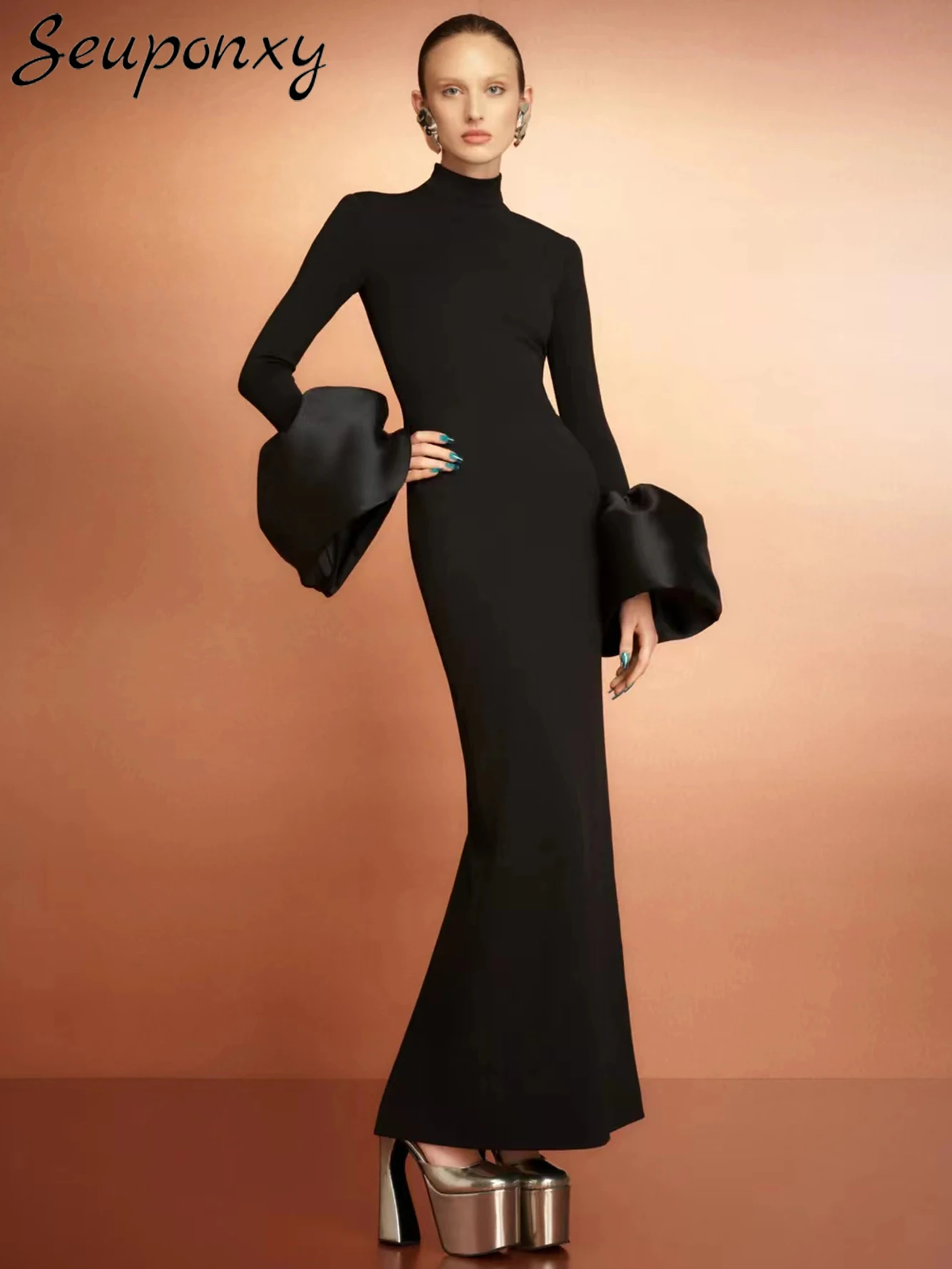 

High Quality Women'S Sexy High Necked Flare Long Sleeved Fashionable Black Bandage Long Dress Elegant Celebrity Party Dress