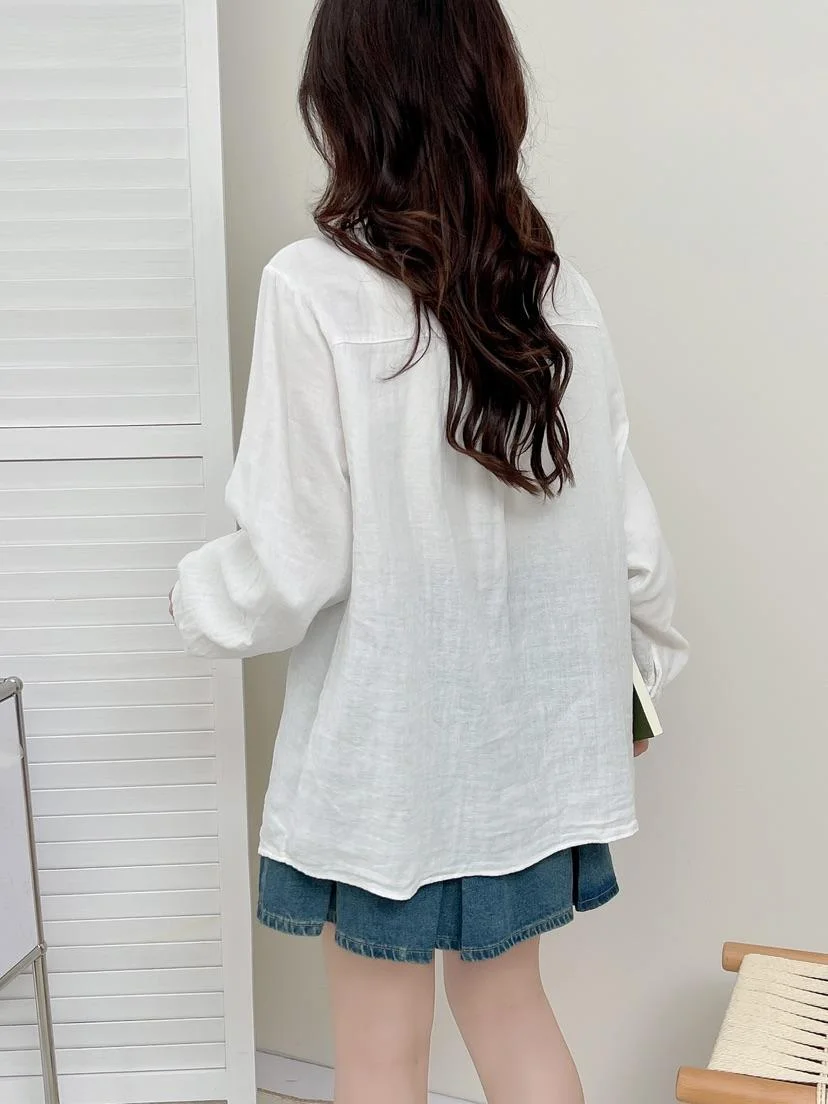 100% Cotton Yarn White Blouses Elegant and Youth Woman Blouses Sweet Long Sleeve Embroidered Shirts with Colorful Buttons