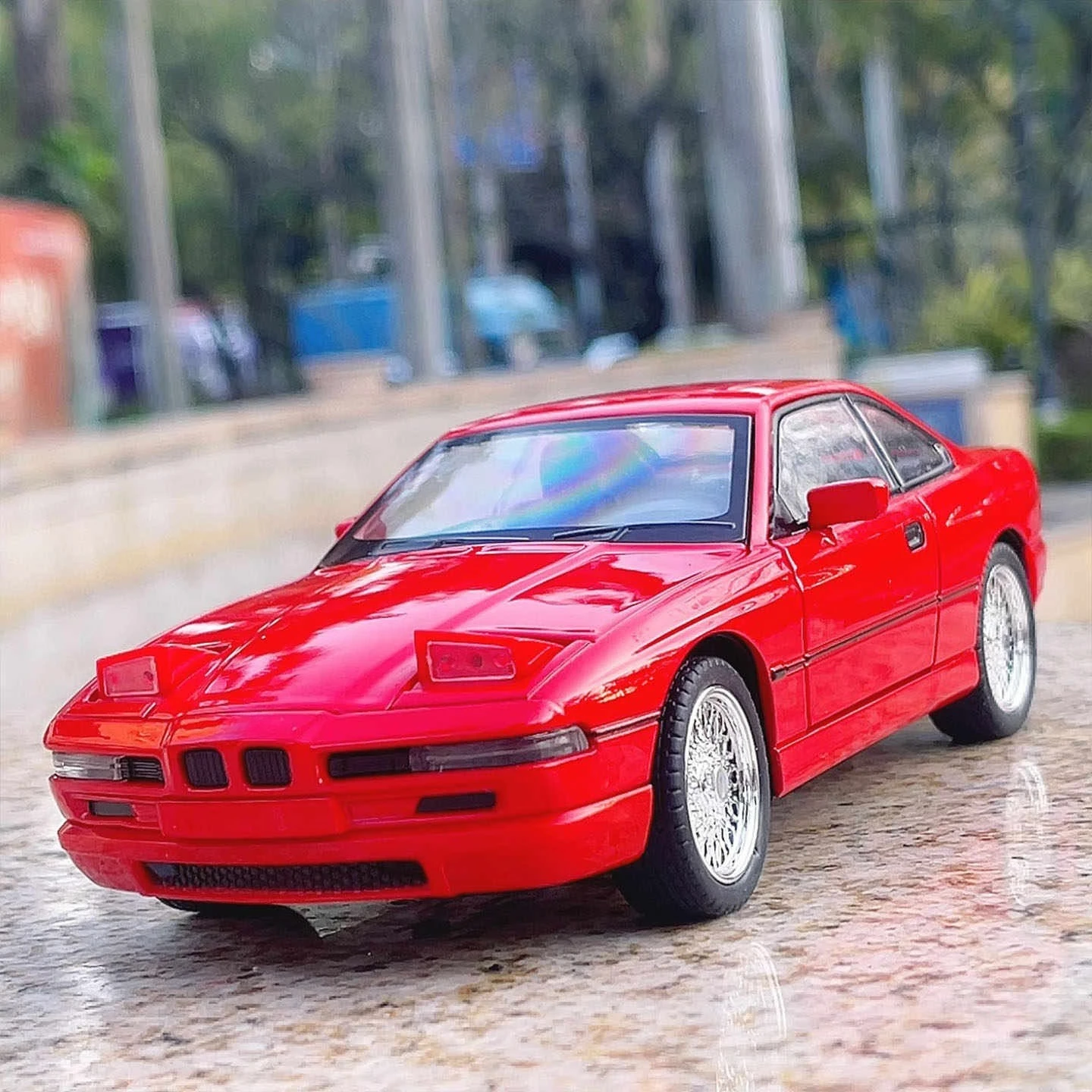 

1:24 850 CSI Alloy Sports Car Model Diecasts Metal Racing Car Vehicles Model Simulation Sound Light Collection Kids Toy Gift