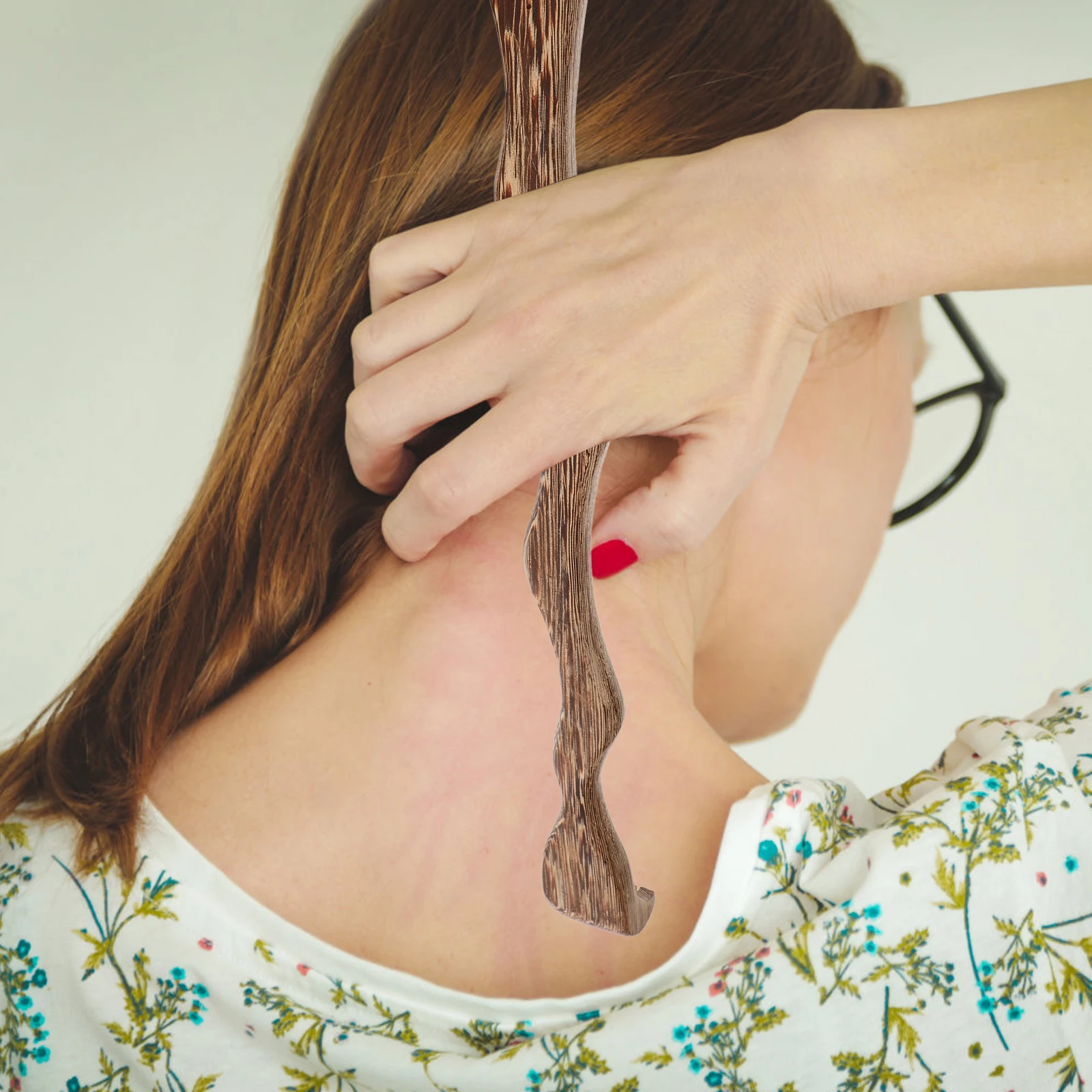 

Snake Shaped Wooden Back Scratcher Long Handle Itching Relief Assistant Exquisite Design Home Office Travel Gift