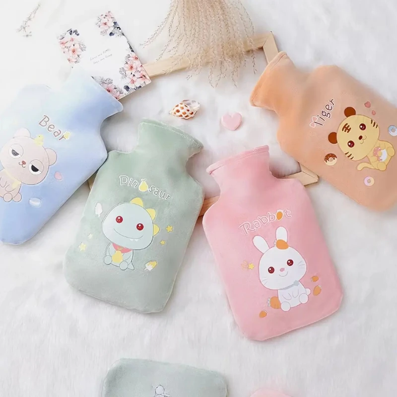 women's explosion-proof hot water bag.Thick PVC insulated hot water bottle, both hot and cold for long-lasting warmth