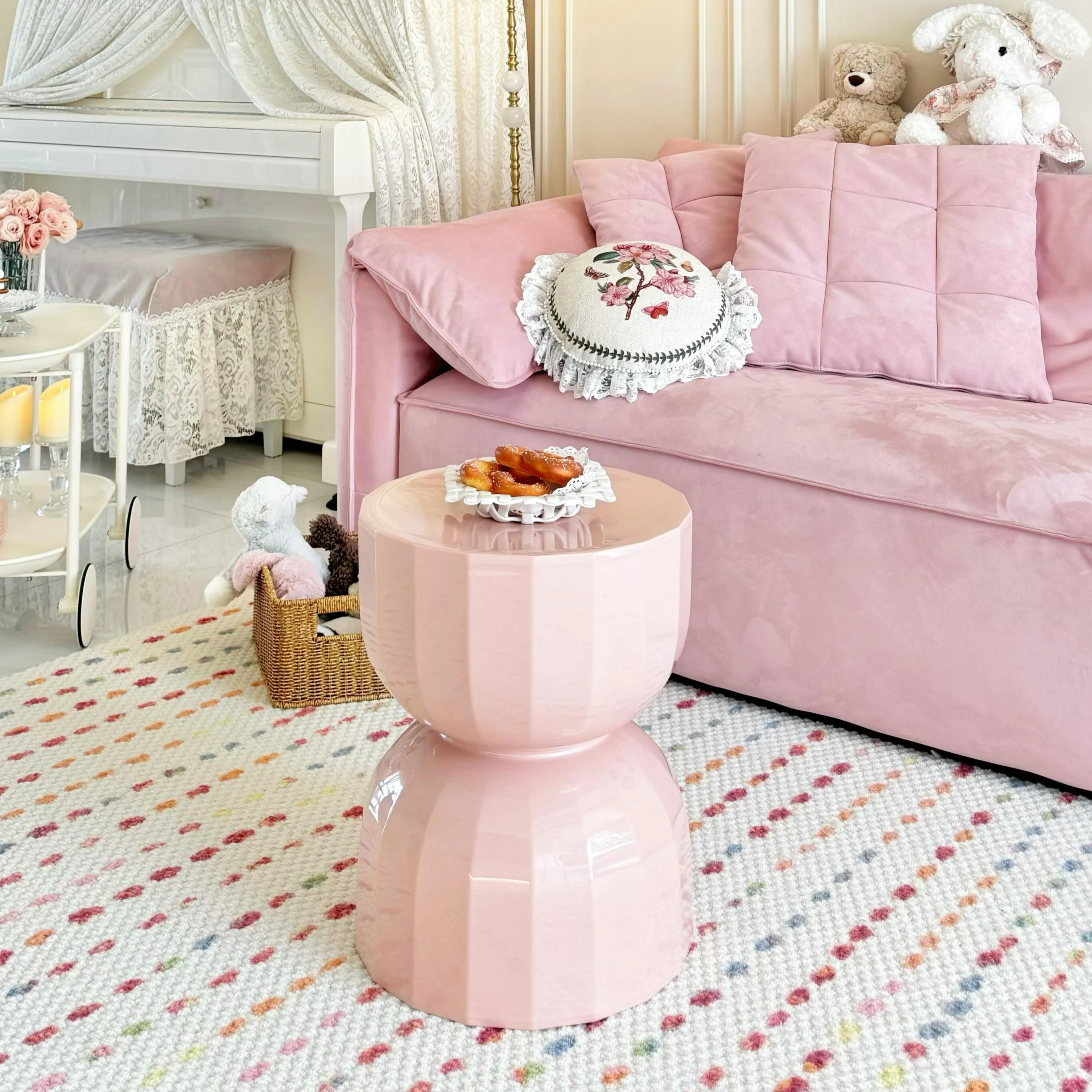 

Creative Hourglass Corner Mesas Nordic Household Small Apartment Living Room Small Coffee Table Simple Sofa Side Table Furniture