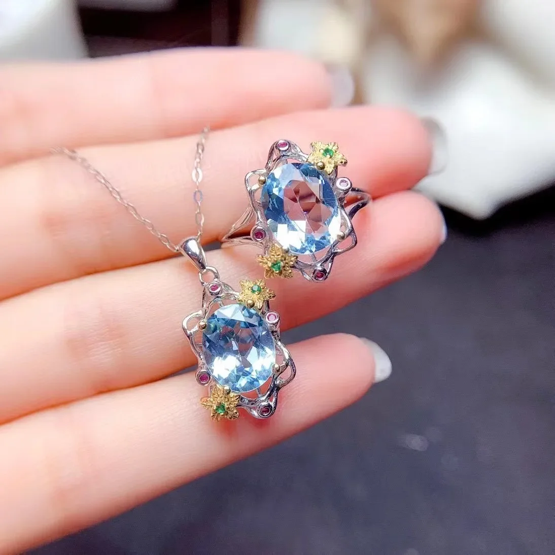 

Natural Sky BlueTopaz 8mm*10mm Jewelry Set Elegant 925 Silver Ring and Pendant Earring Jewelry Set for Daily Wear VVS Grade