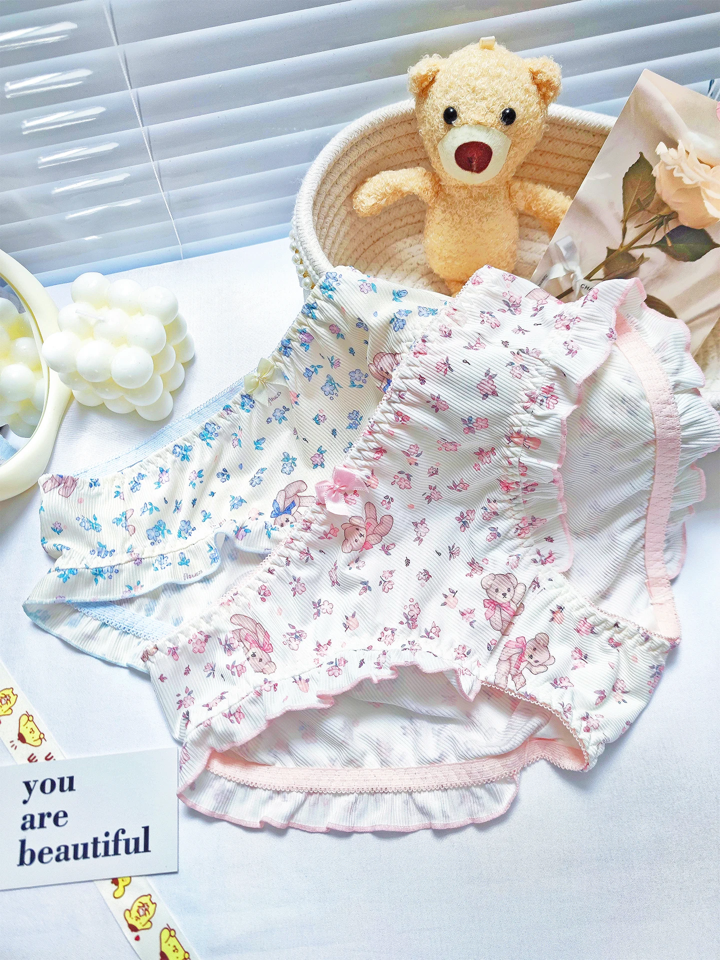 

Японский цветочный плюшевый мишка, милое нижнее белье в стиле Лолиты для девочек, милая студенческая сумка, треугольные брюки на бедрах, новинка лета 2025, трусики