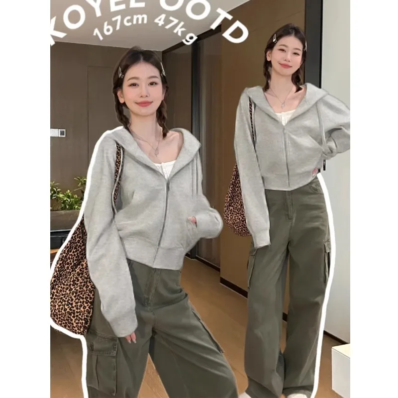 

Grey Short Hooded Sweater Zipper Early Autumn Coat Women's Spring and Autumn Slim Fit Small Cardigan Top Autumn