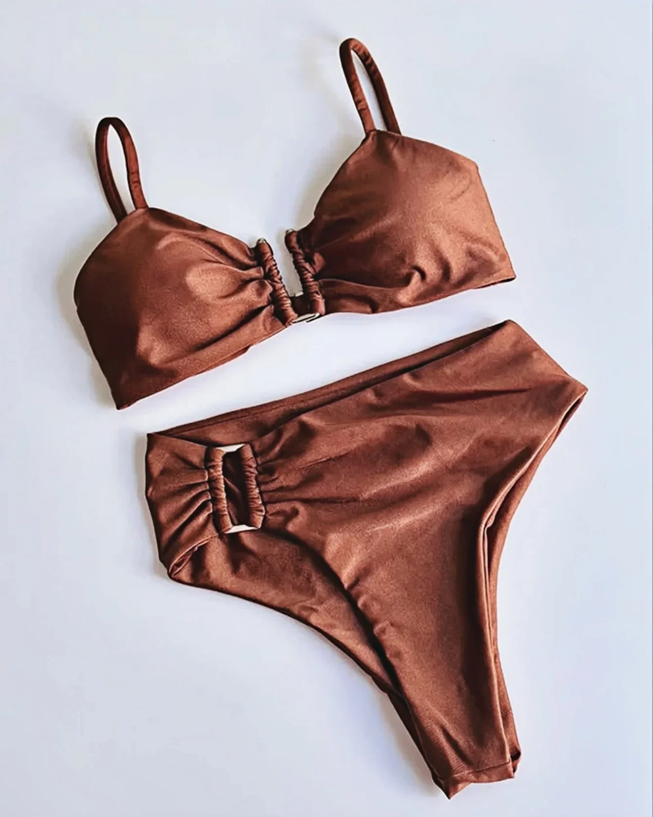 العصابة بيكيني رفع النساء المايوه 2024 مثير الإناث ملابس السباحة البرازيلي مجموعة البكيني ثونغ Biquini بِدل السباحة الصلبة بحر