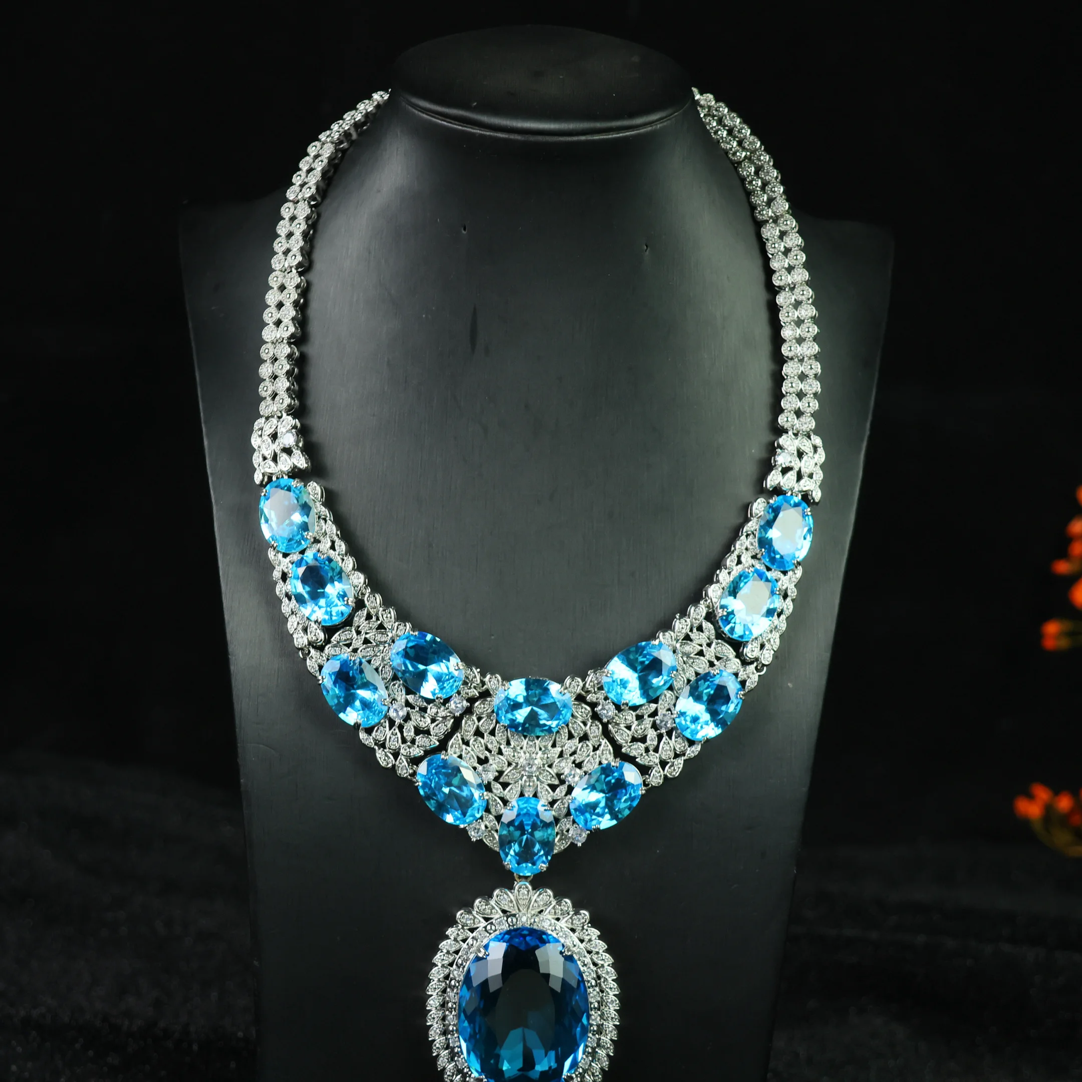

Luxury Crystal Choker Necklace Women Jewelry Best Friendship Statement Necklaces Pendants For Bridal Wedding