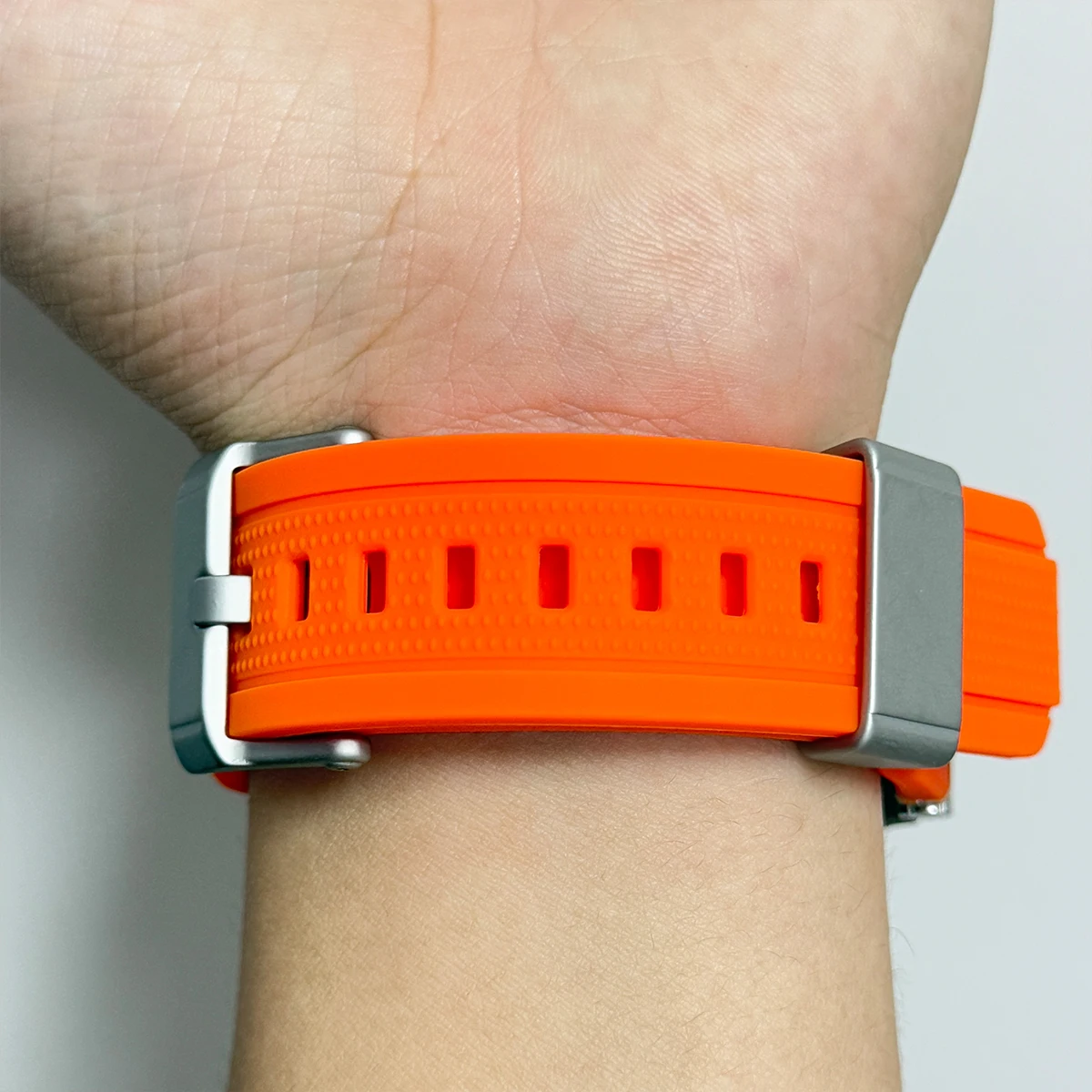 Sports Silicone Band for Apple Watch Ultra 2 3 49mm 46mm 45 44mm Luxury Metal Bracelet for iWatch Series 11 10 9 8 754 Se2 Strap