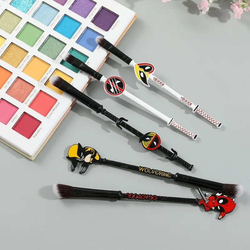 

New 5pcs/set Marvel Deadpool Wolverine Peripheral Makeup Brush Set Cool Tools Makeup Brush Prop Gifts