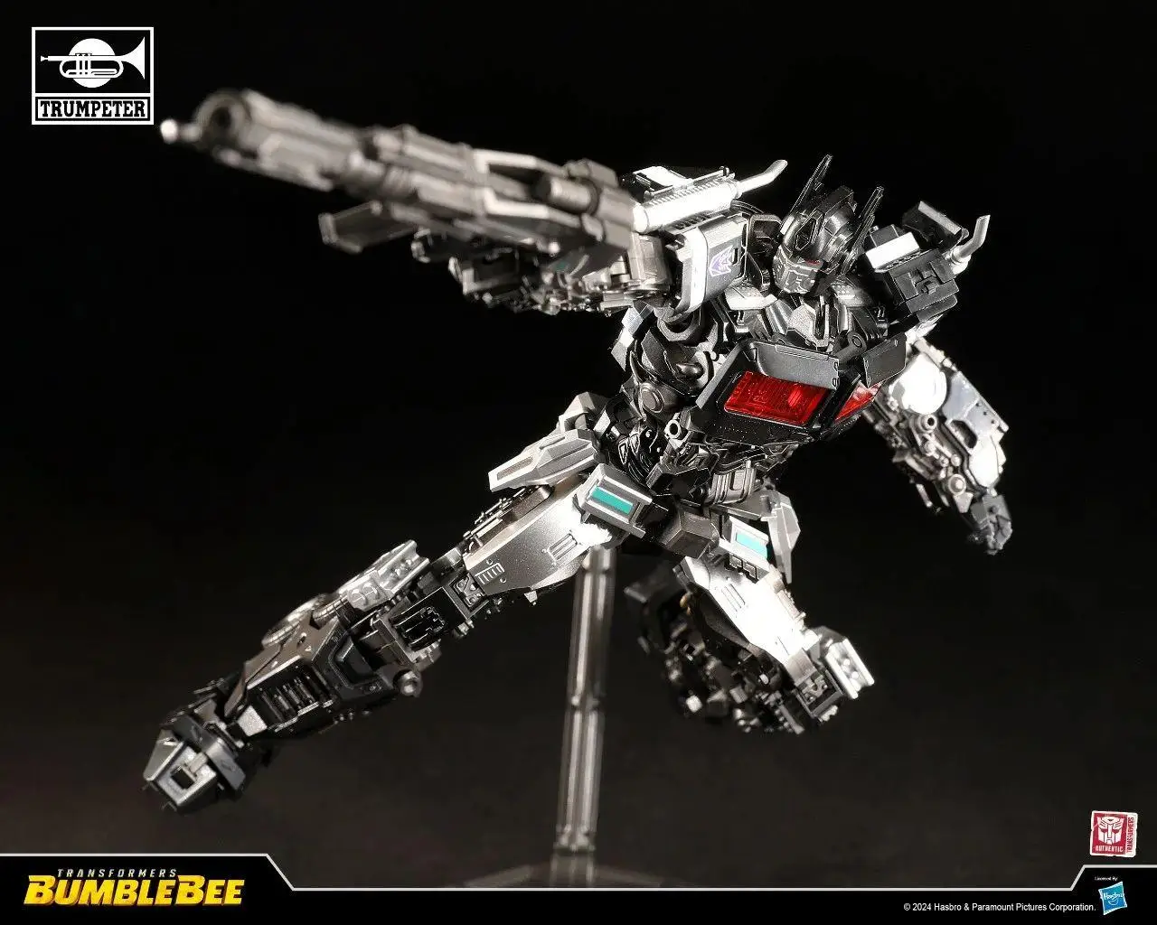 Trumpeter & Transformers 08111 Dark Optimus Prime SPECIAL LIMITED EDITION Model