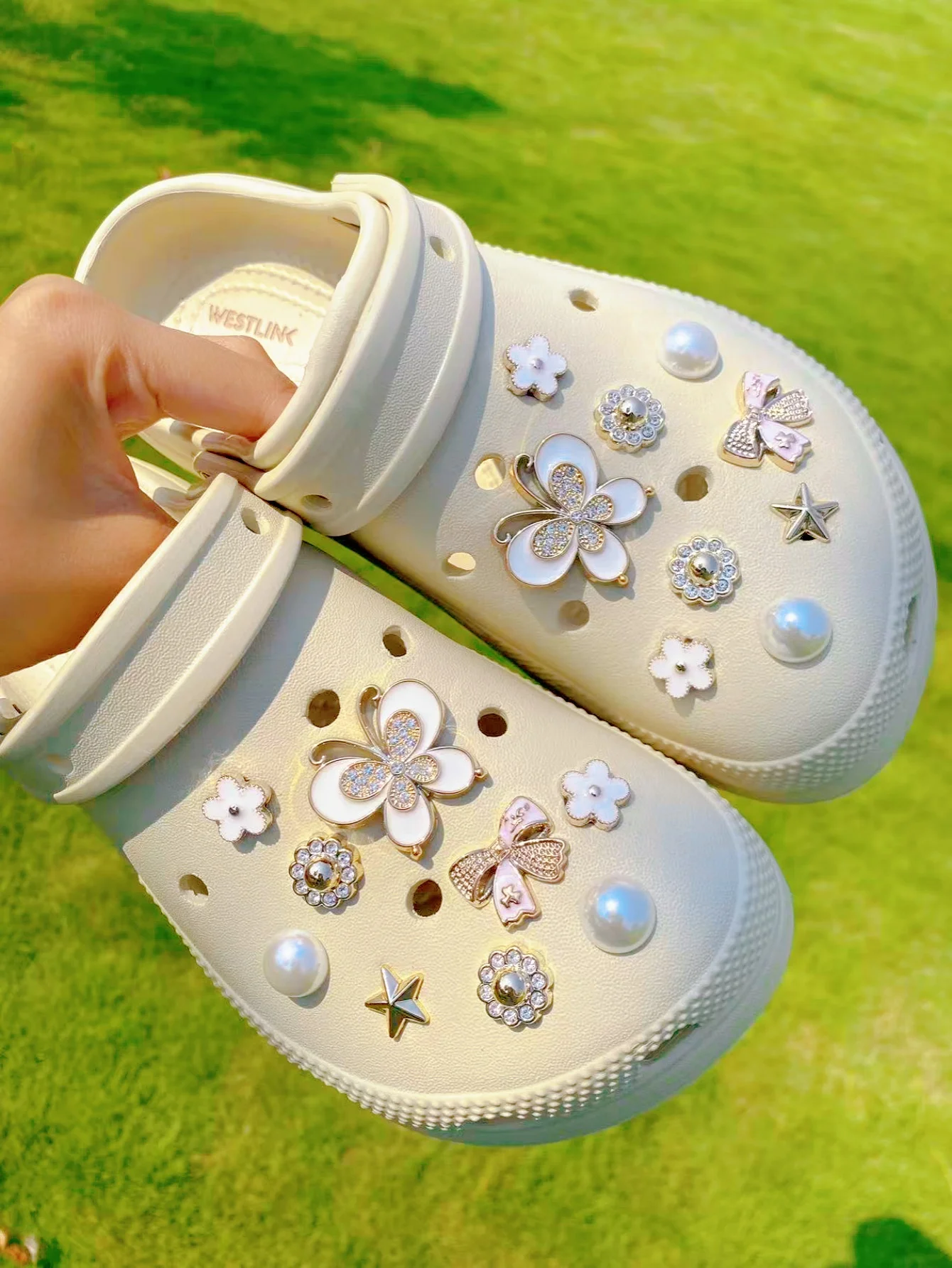 18 DIY shoe buckle decorations such as butterflies, stars and beige beads, multi-functional shoe clip accessories for women's sa