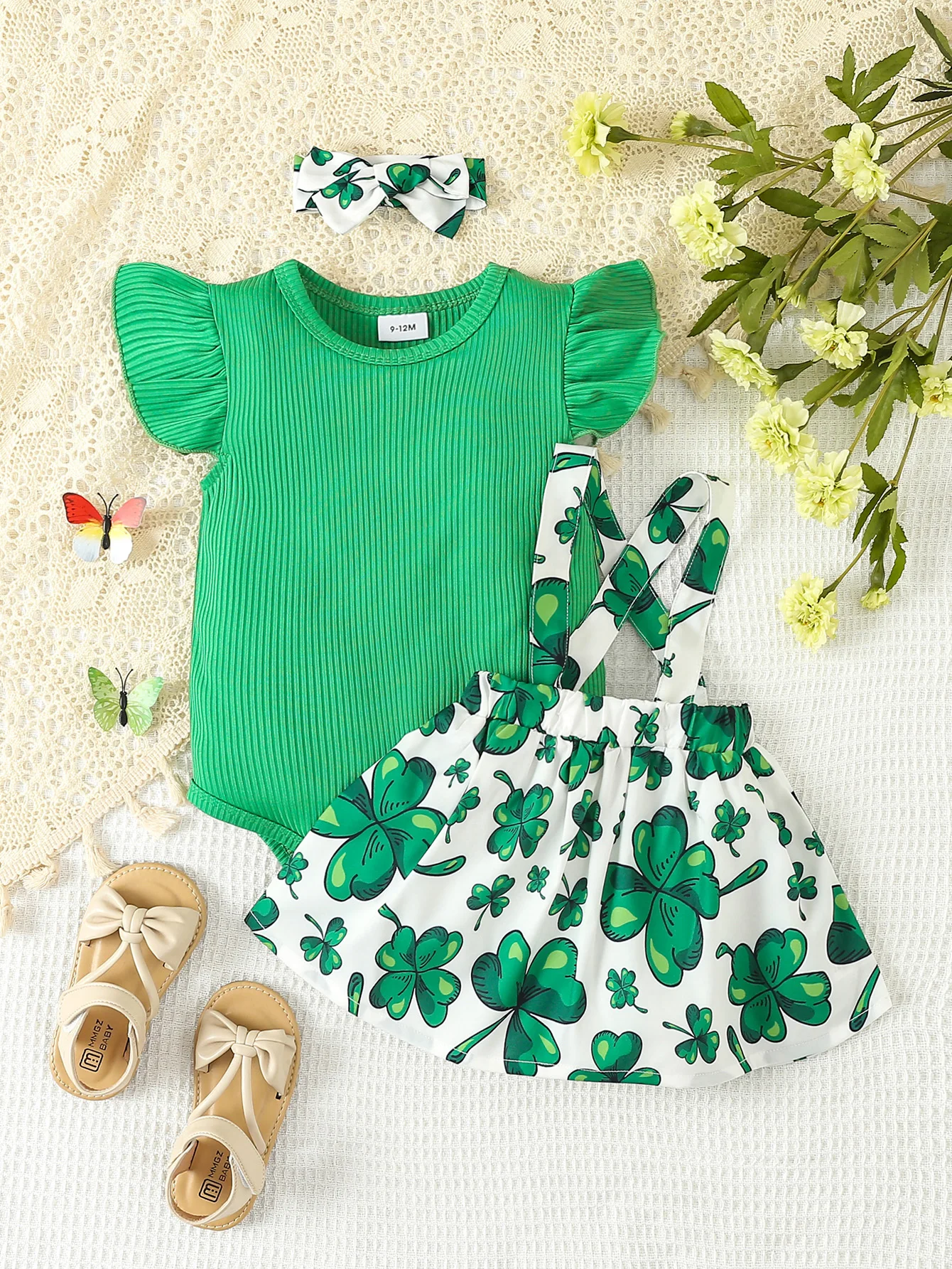 

Summer baby girls clothing flying sleeve triangle onesie + full print four-leaf clover suspenders skirt suit green suit