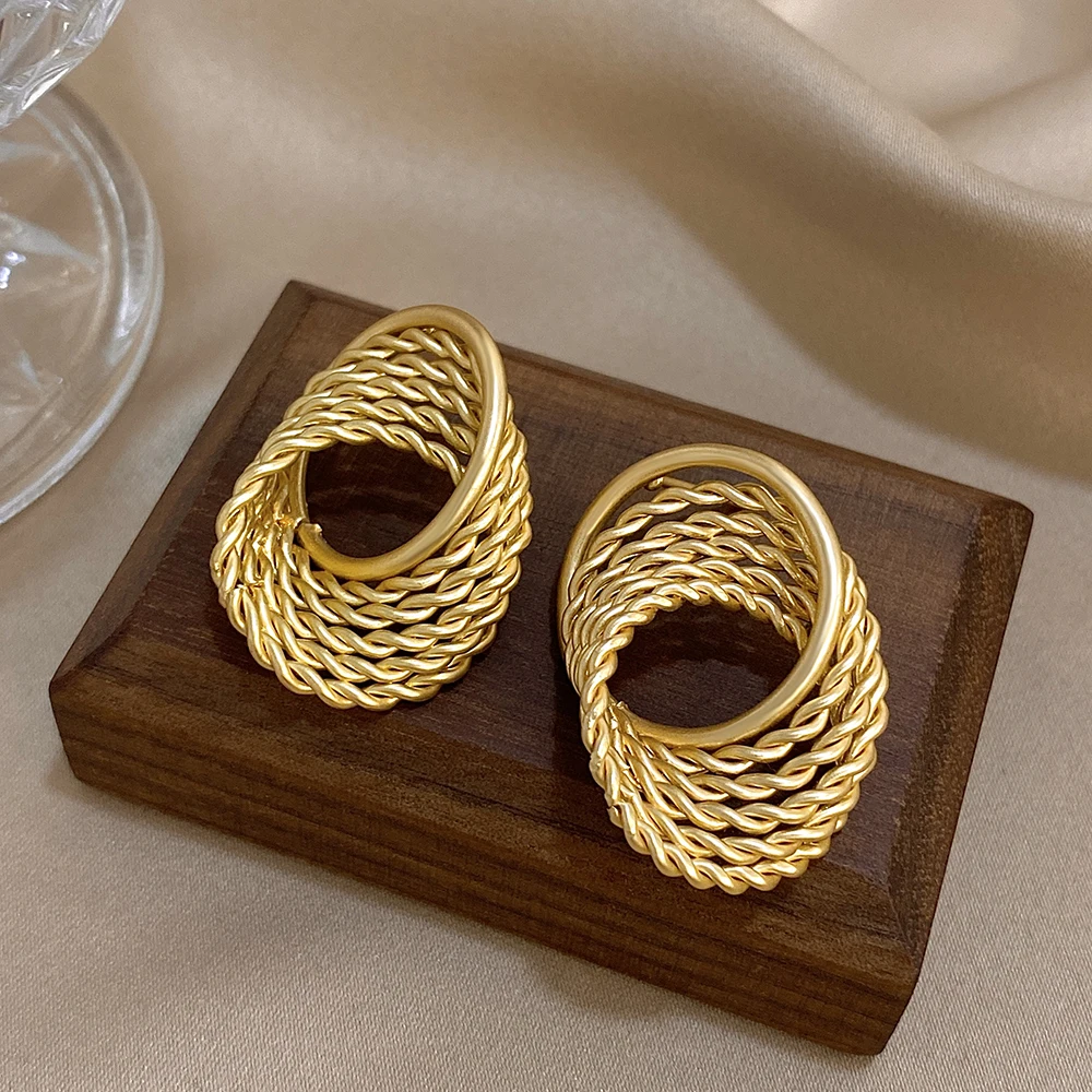 Unique Design Multilayer Twisted Stud Earrings Party Jewelry Gifts Daily Wear Fashion Gold Color Geometric Earrings for Women