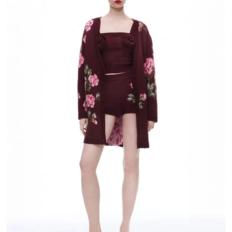 ชุดเสื้อถักปักลายกุหลาบ พร้อมเสื้อคอวีแขนยาว และสายรัดติดกุหลาบเข้าชุด แฟชั่นฤดูร้อนสำหรับผู้หญิง