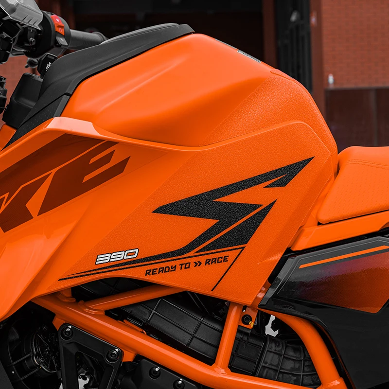 KTM DUKE için kullanılan 390 2024 bisiklet yakıt tankı koruma çıkartmalar kitleri motosiklet gaz tankı aşınmaya dayanıklı dekorasyon çıkartmaları