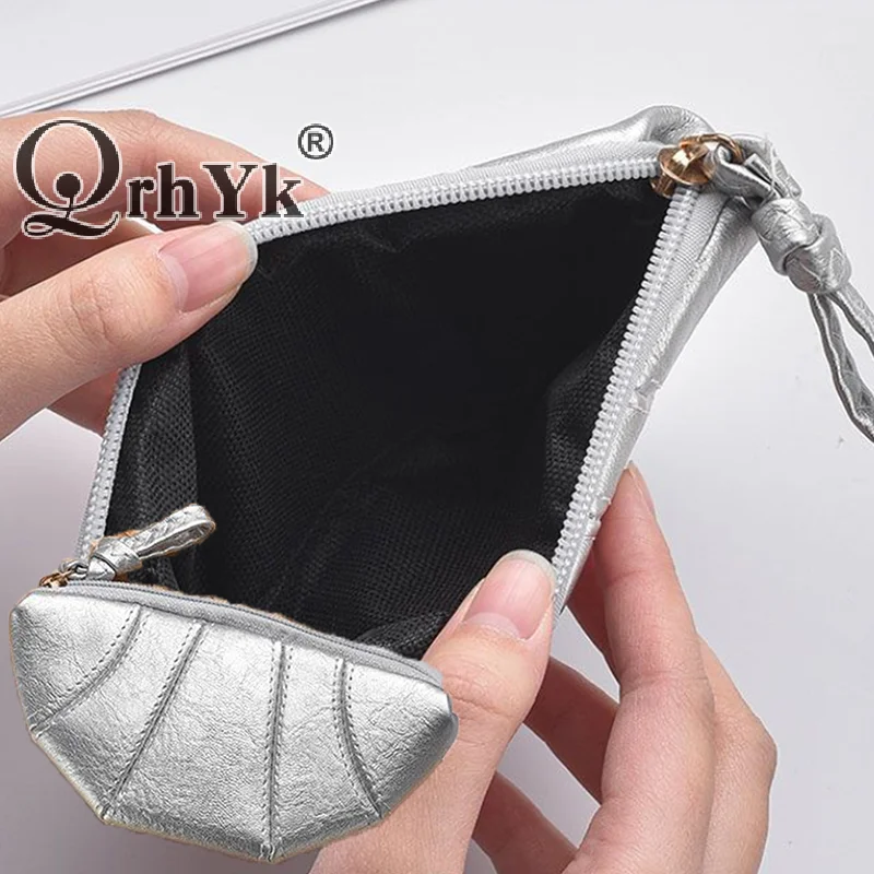 

New Retro Croissant Coin Purse Wristlet Bag Wallet Mini Zipper Girl Coin Wallet Cable Headset Bag Portable Lipstick Bag