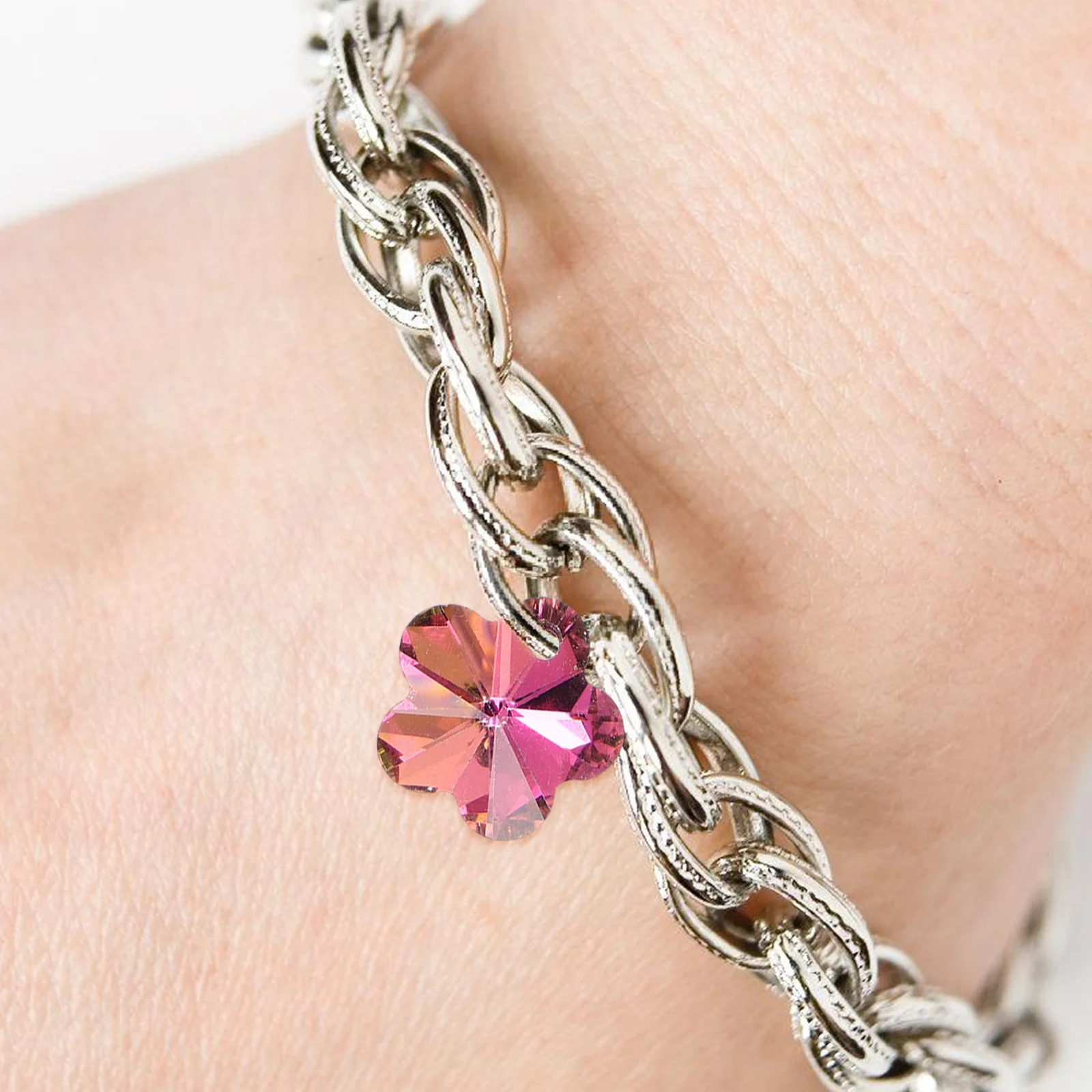 

Box Plum Blossom Flower Charms DIY Beads Charms for Jewelry Making Bracelets Necklaces Earrings Bulk Craft Beads for Gifts