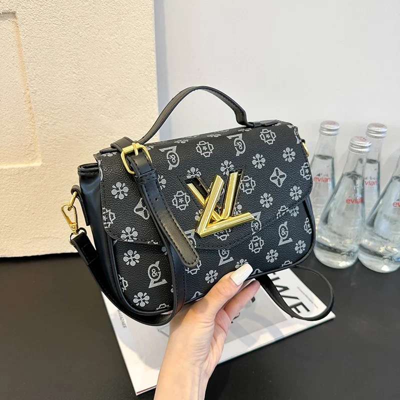 

Trendy Fashionable Leather Crossbody Handbag Minimalist Design for Women with Unique Vintage Letter Style