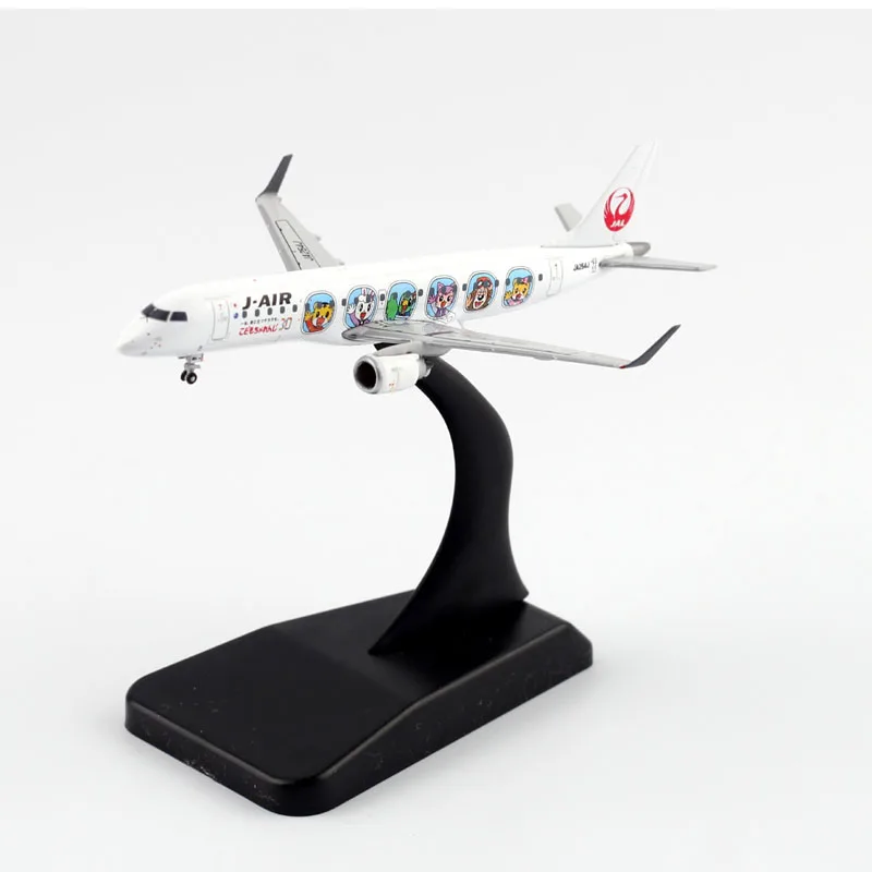 

Japan Airlines Emb-190 Civil Aviation Airliner Alloy & Plastic Model 1:400 Scale Diecast Toy Gift Collection Simulation Display