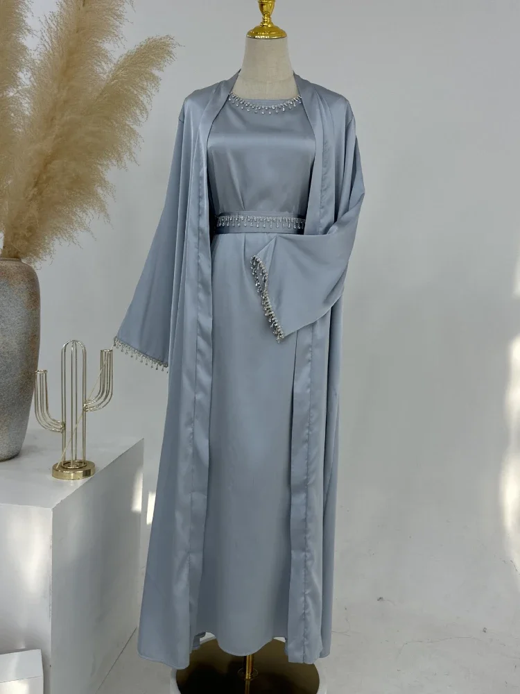 2024 New Eid Silky Satin Party Abayas Set 2-częściowy Ramadan Women z 2 diamentowymi łańcuszkami kardigan Islamska abaja