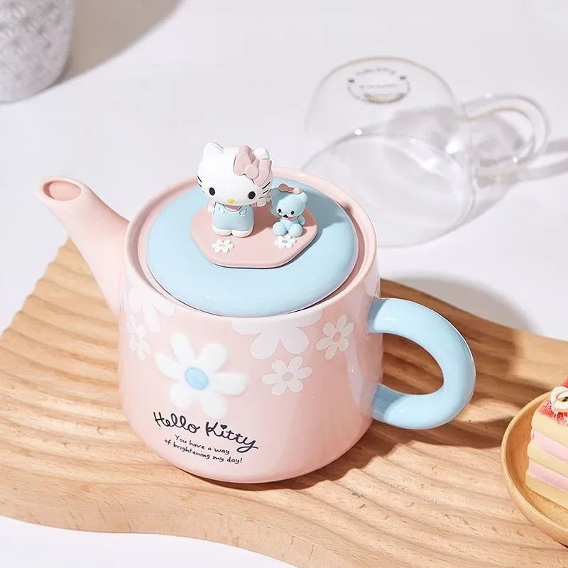 Sanrio Cartoon Animation Peripheral Hello Kitty Sakura Pink Teapot Jesienno-zimowy prezent na ukończenie szkoły dla przyjaciół i szkoły