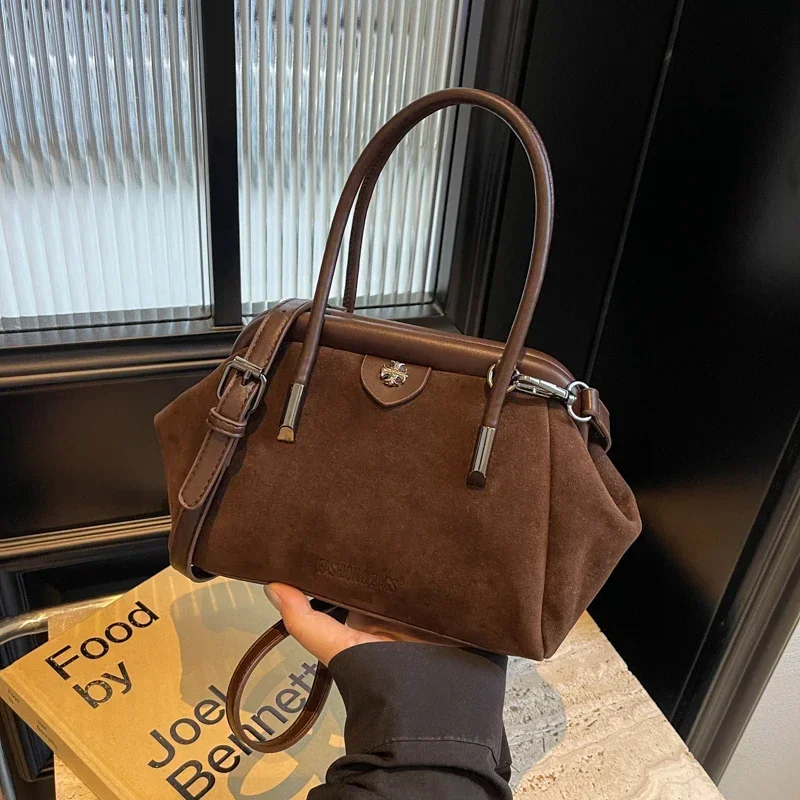 Matte Retro Bag for Women Autumn and Winter 2024 New Fashion Niche Design Crossbody Bag for Women Clip on Handbag Женская Сумка