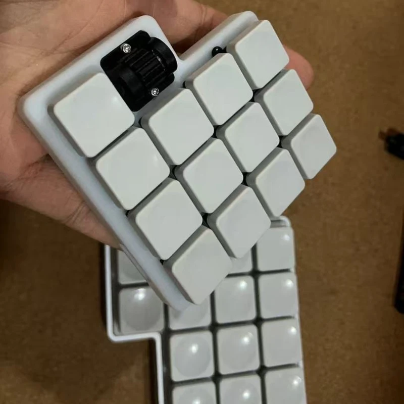 

NEW Slimty32 Split Keyboard Custom Wireless Bluetooth Wired Hot-swap Nrf52840 VIAL 2layer Choc Switch Roller Encoder Teclado