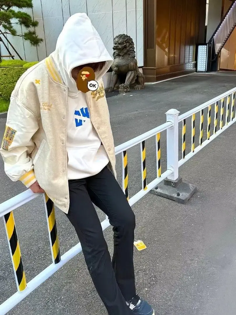 

New 2025 American Retro Letter Embroidery Baseball Jaet Loose Color Blo Outerwear for Men And Women Trendy Casual Coat