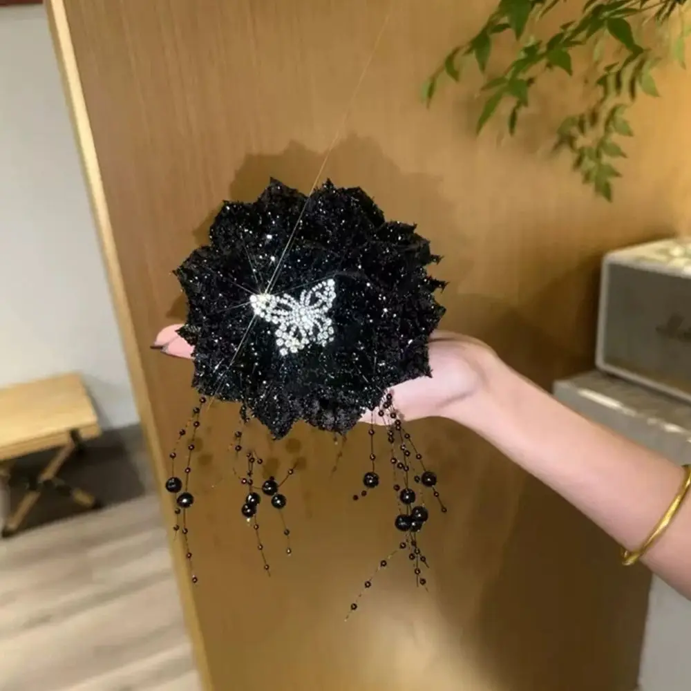 Pince à cheveux élégante en forme de papillon et de fleur avec pompon, grande pince requin pour filles