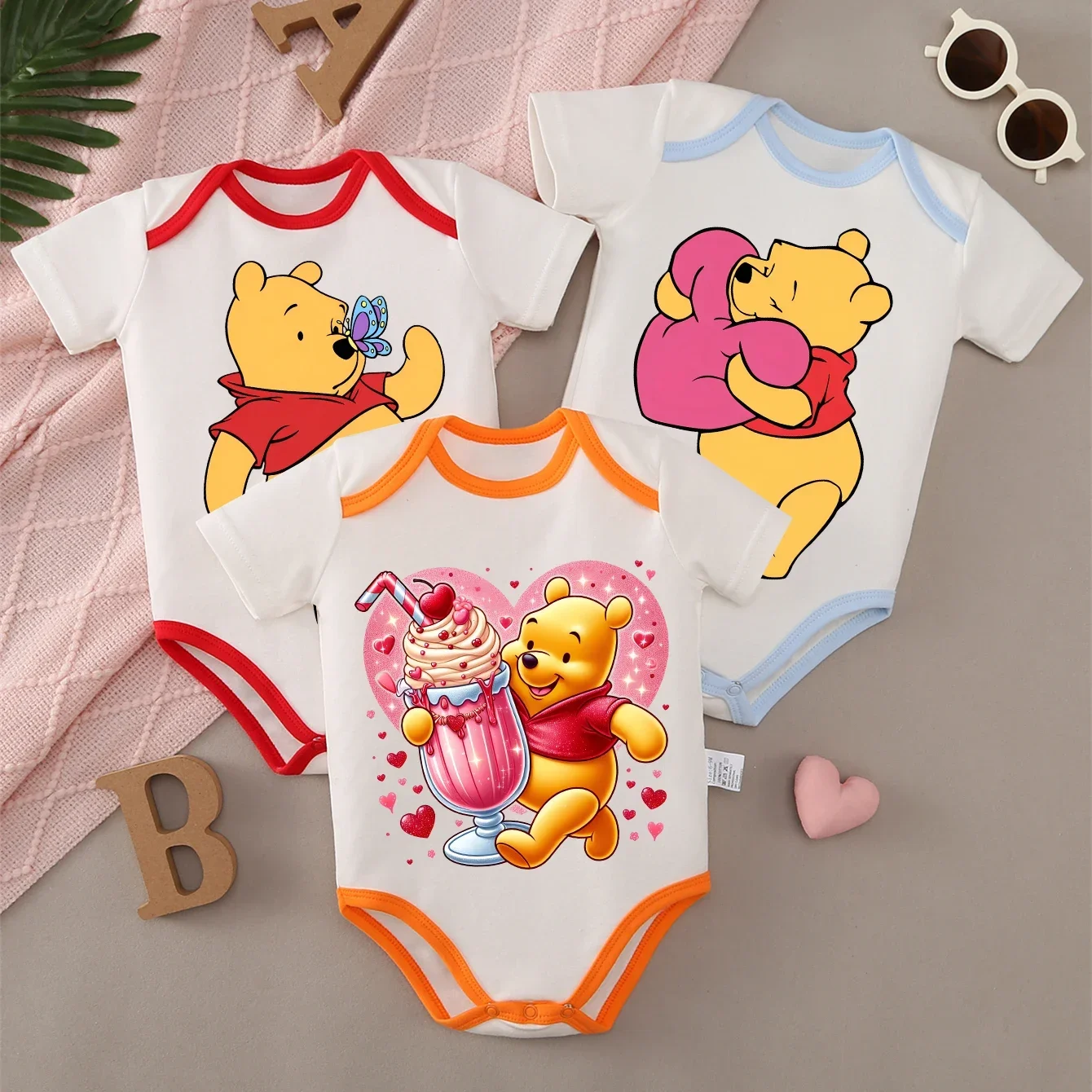 

MINISO&Disney Jointly Signed 100% Cotton Baby Clothe Baby Onesie Bodysuit Winnie The Pooh Cute Print for 0 To 12 Months Newborn