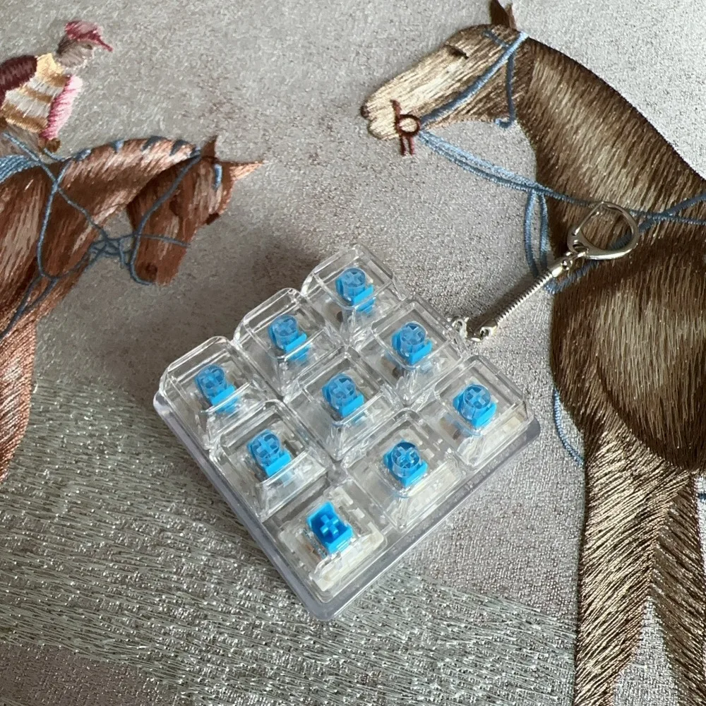 Neue DIY Tastatur Zappeln Schlüsselbund Keycap Relief Stress Clicker Spielzeug Bestehen Sie Die Zeit 9 Tasten Tastatur Kappe Erwachsene Squeeze Spielzeug