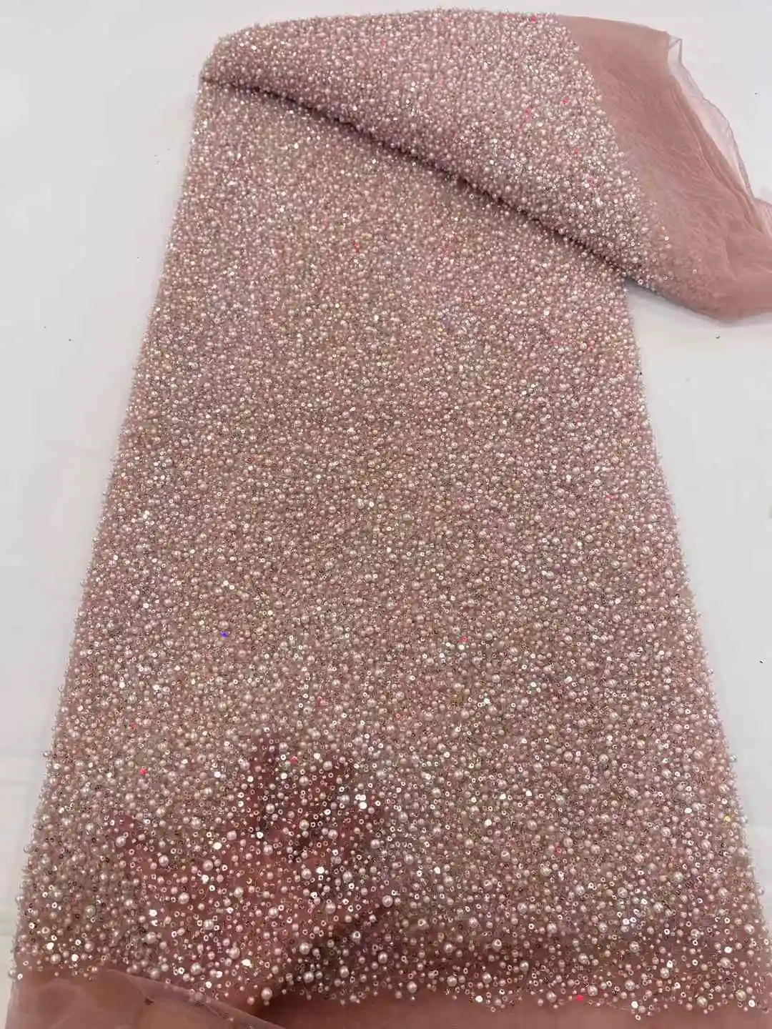 Tessuto di pizzo con paillettes in rilievo di lusso Tessuto di pizzo nigeriano 2024 Tessuto ricamato rosa di pizzo di alta qualità per abito da sera da donna