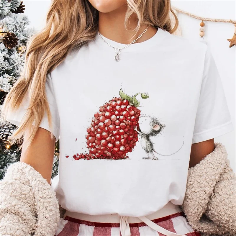 نمط مطبوعة الكرتون لطيف الماوس والتوت تي شيرت الأساسية المرأة المطبوعة متعة الملابس أعلى لطيف هدية الكريسماس الأبيض تي شيرت