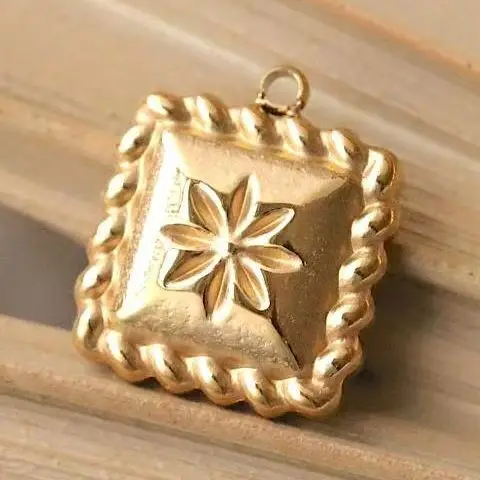 

1 шт. подвеска-шарм из титановой стали с золотым покрытием, простой квадратный дизайн, для изготовления украшений, аксессуары для браслетов своими руками