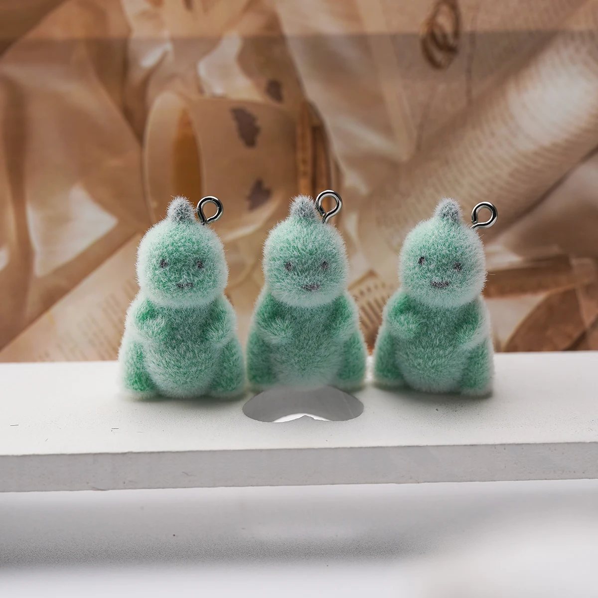 30pcs mini resin charms 3D Flocking Cartoon Dinosaur Pendant for make Keyring necklace cute Bag Backpack Decoration Accessories