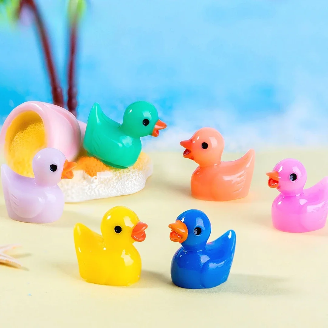 50/100PCS Mini Resin Green Ducks St. Patrick's Day Tiny Duck Figurines Irish Small Duck for Dollhouse Landscape Ornament Decor view 5