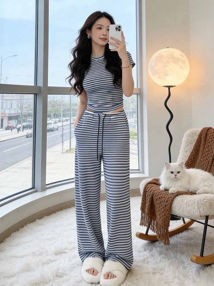 

Korean Style Casual Sportswear Set Women Summer Fashionable Striped Short Sleeve T-Shirt Wide Leg Pants Two Piece Set