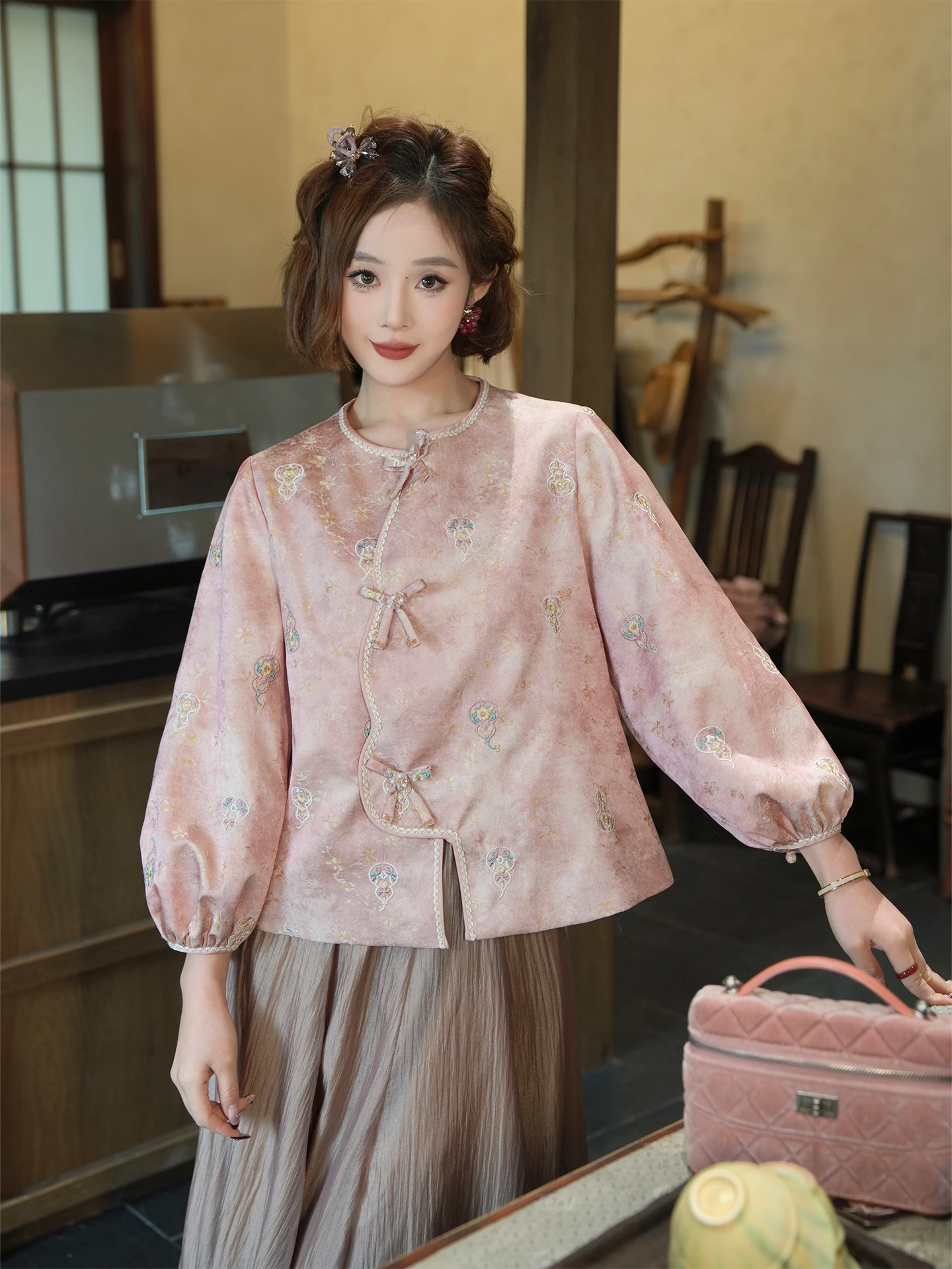 

Yolo New Chinese Sle Heavy Embroidery ort Jaet Women's Spring Versatile Elegance Top Casual Sle Stand Fit Polyeste...