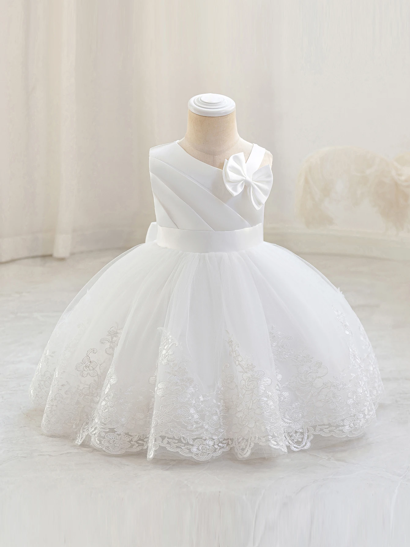 

Новое стильное платье с бантом для девочек - стильное и милое детское платье-принцесса без рукавов с 3D-вышивкой. Идеально подходит для