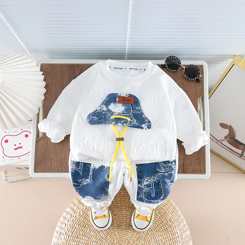 

Boy hoodie spring and autumn 2024 new children's suit handsome stylish fried street T-shirt + pants autumn round neck top 2PC