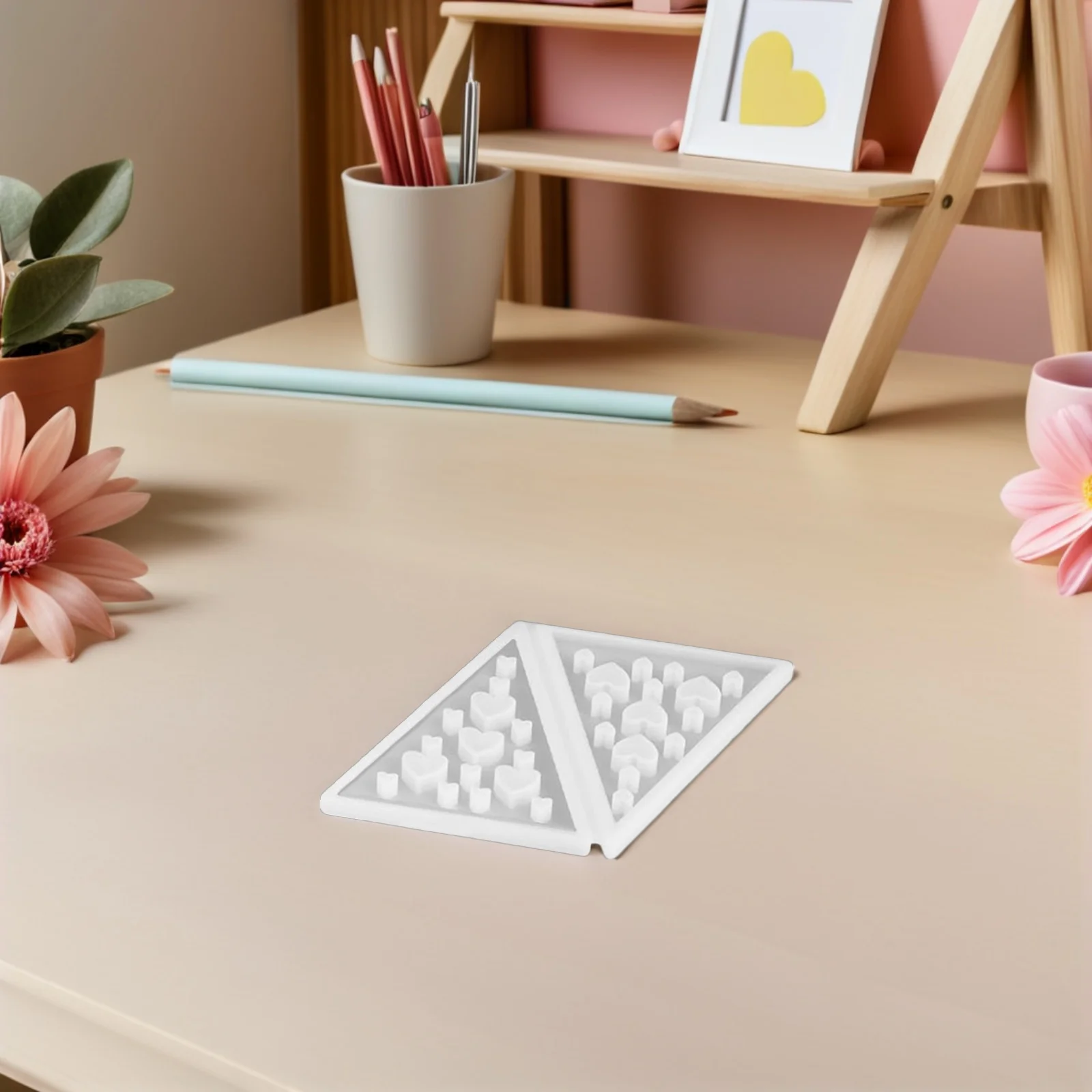 

2Sets Moon Star Heart Pyramid Mold Silicone Resin Mold for Holder DIY Aromatherapy Decorative Crafting Kit