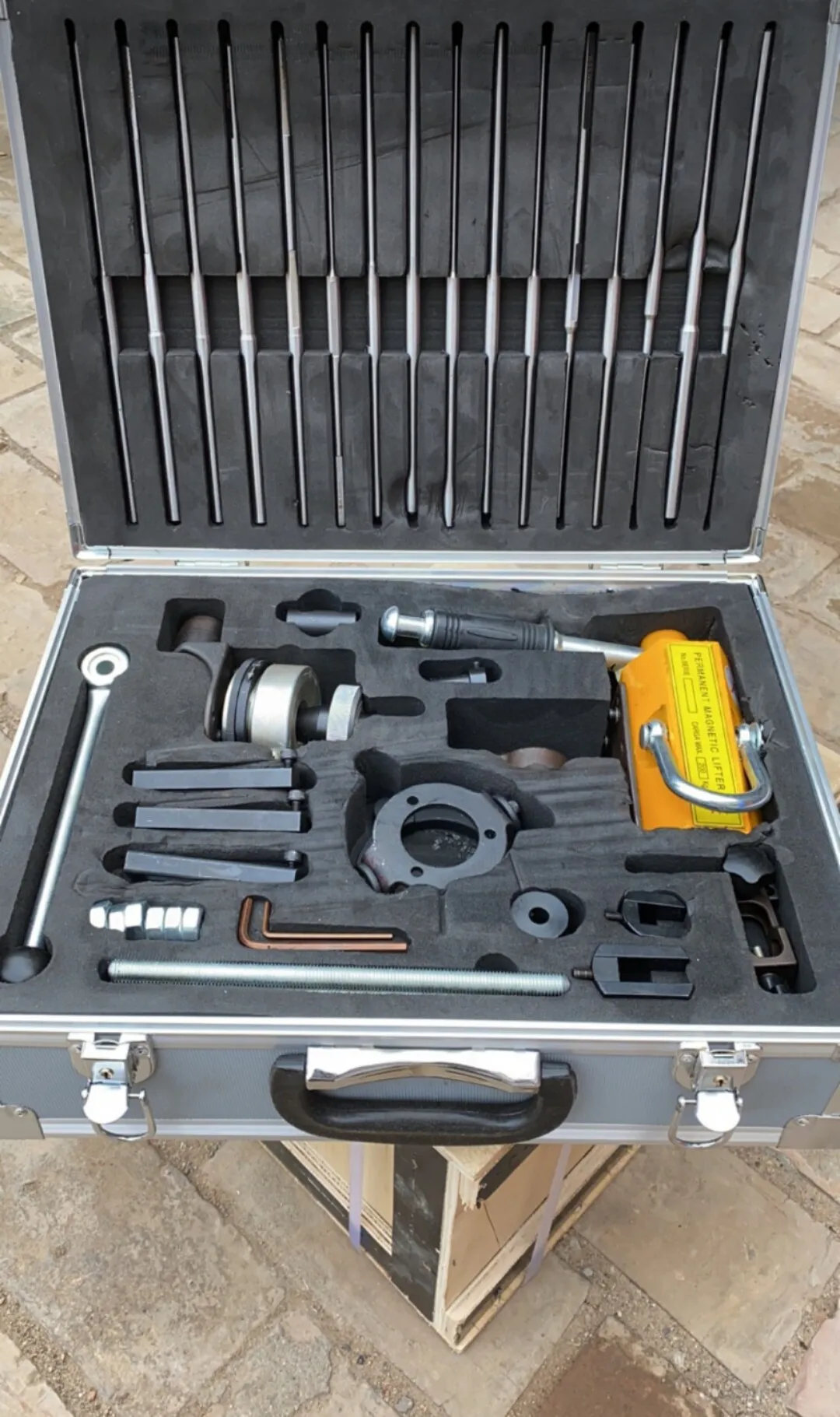 

Универсальный резьбонарезной инструмент QM18-62мм для обслуживания седел клапанов головок цилиндров, универсальный резьбонарезной инструмент для седел клапанов, универсальный тип