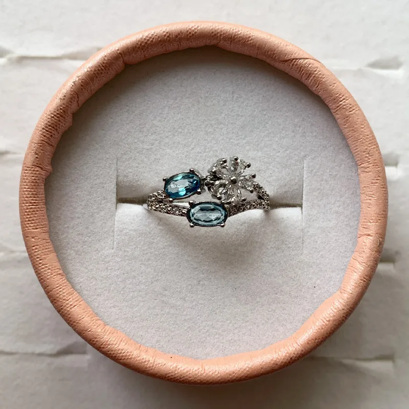 

Natural Blue Topaz Ring for Women White Bronze Living Mouth Retro Court Gem Large Fashion Crystal Accessories Jewelry