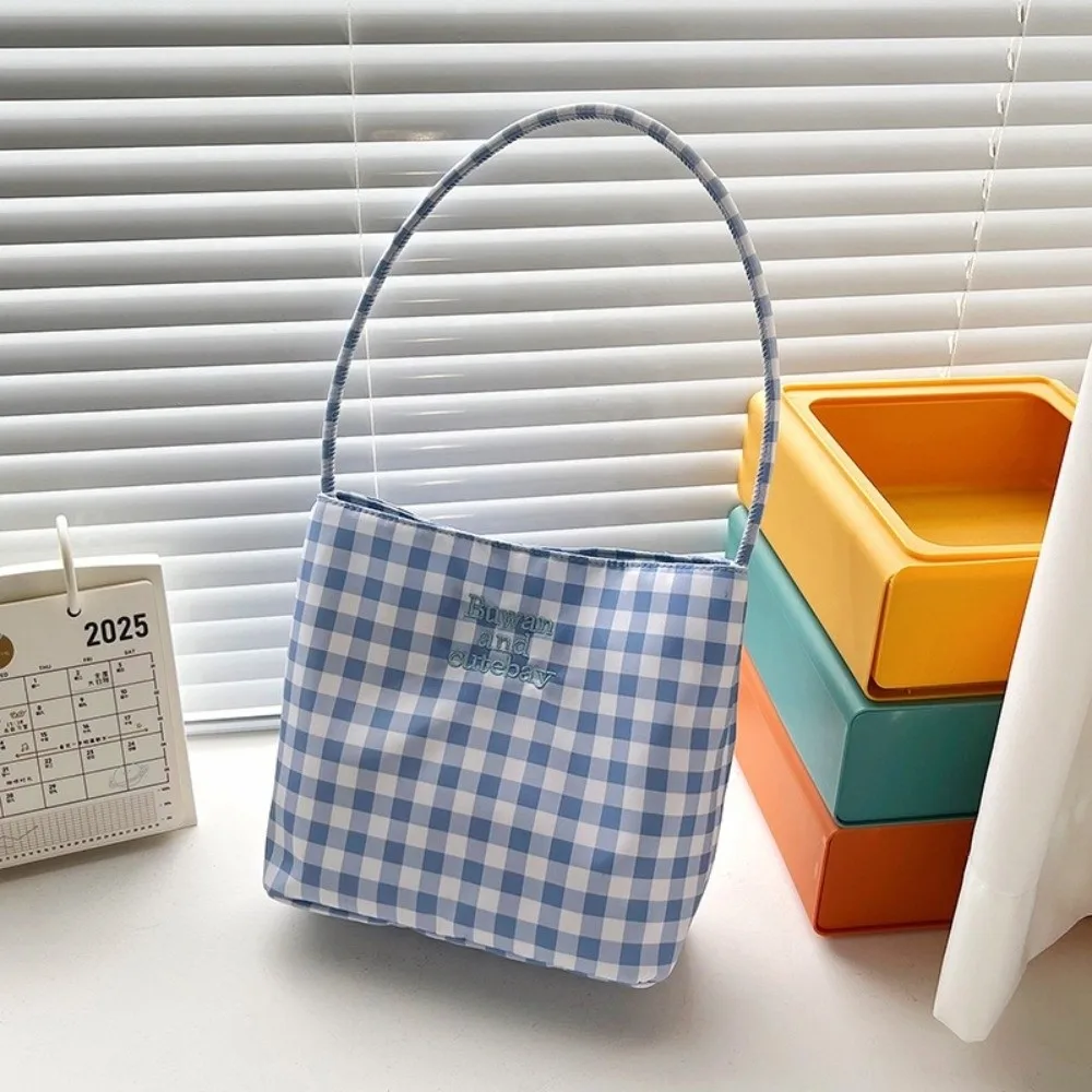 Casual Nylon Shoulder Bag Plaid Waterproof Bucket Bag Embroidered Letter Large Capacity Underarm Bag for Women Girls