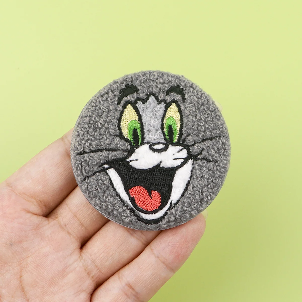 Cartoon Cat and Mouse Button Pins Tinplate Brooch Towel Embroidery Lapel Badges for Clothes Backpacks Briefcase Accessories Gift