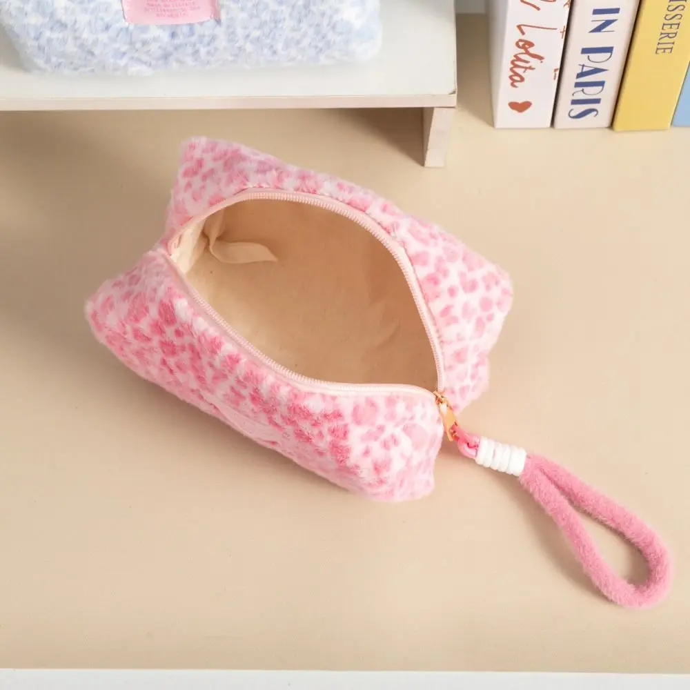Casual Plush Cosmetic Bag Leopard Print Pattern Large Capacity Leopard Print Cosmetic Bag Portable Lightweight Plush Handbag