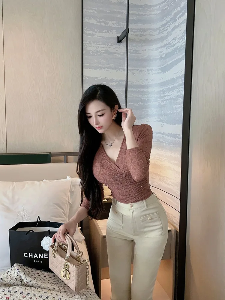 

Женская облегающая сексуальная футболка-топ Wangjiu с длинным рукавом и V-образным вырезом, кружевная, осенне-зимняя, модная, для ношения под одеждой