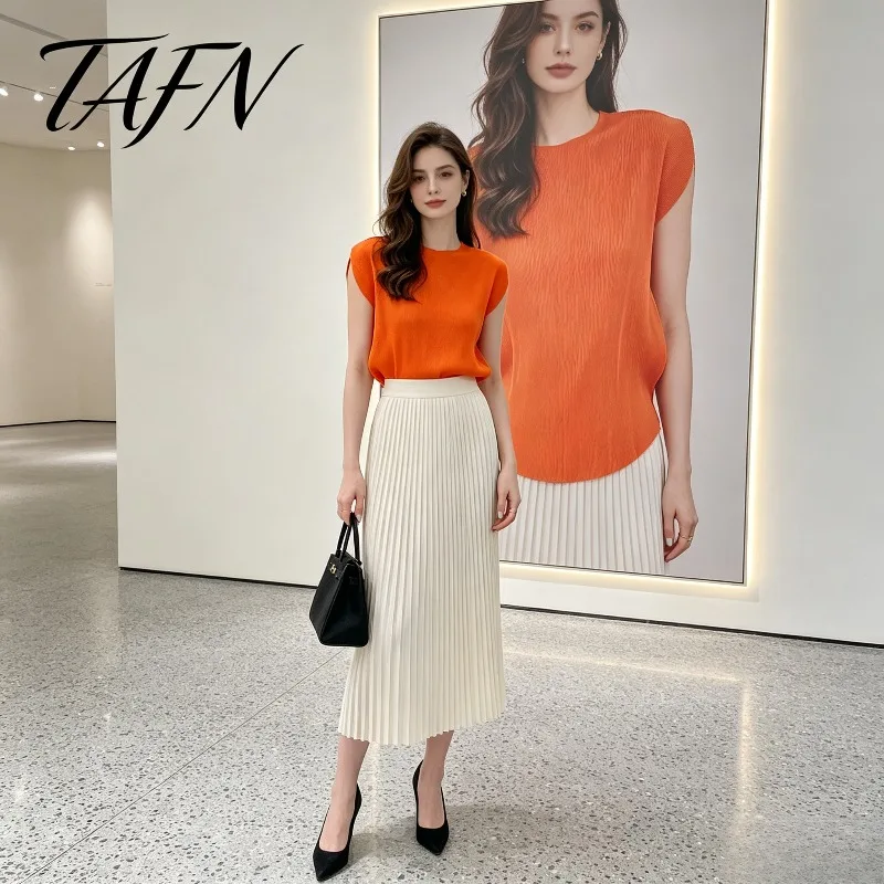 Miyake Pleated 2026 New Summer Original Sleeveless Top Women's Round Neck Irregular Vest Physical Store Women's Clothing Top