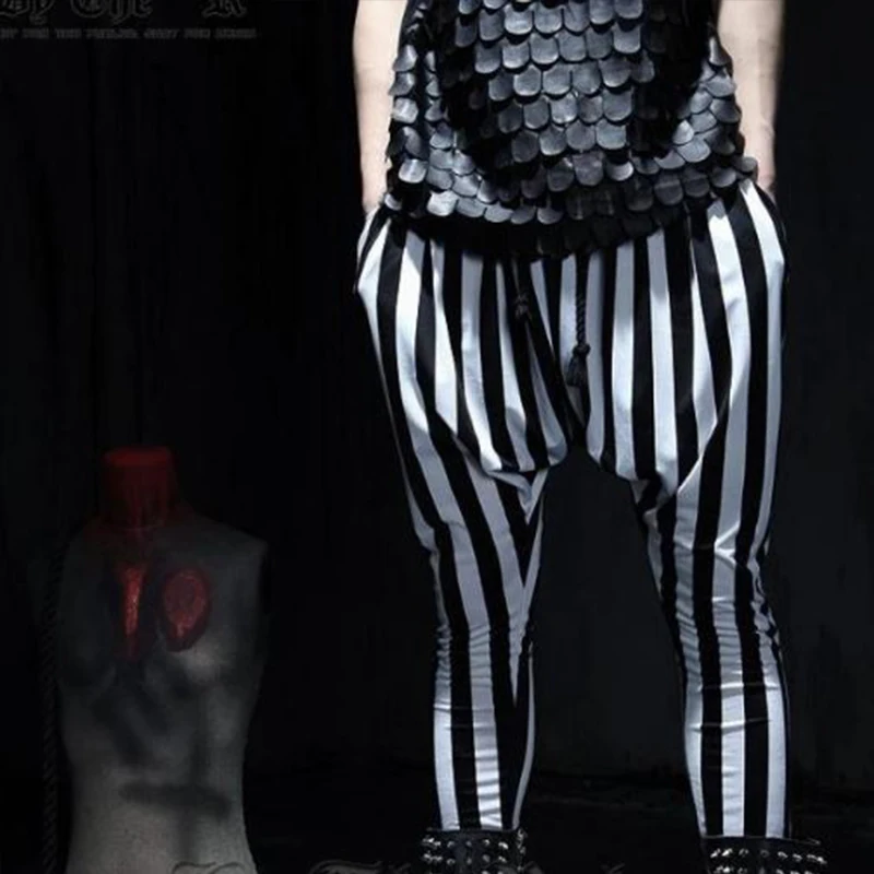 

Trend vertical stripe low grade cross pants Korean version of the large size men's summer thin casual pants long pants show