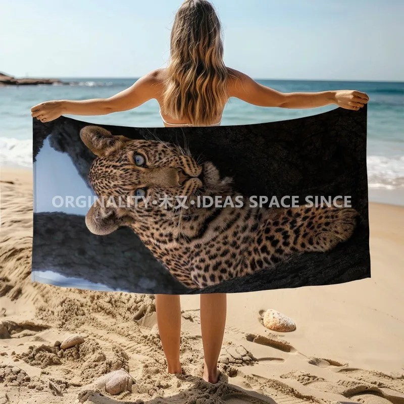 Blue Eyed Leopard Beach Towel Patterned Sunscreen And Windproof Suitable For Swimming Pool Camping Travel